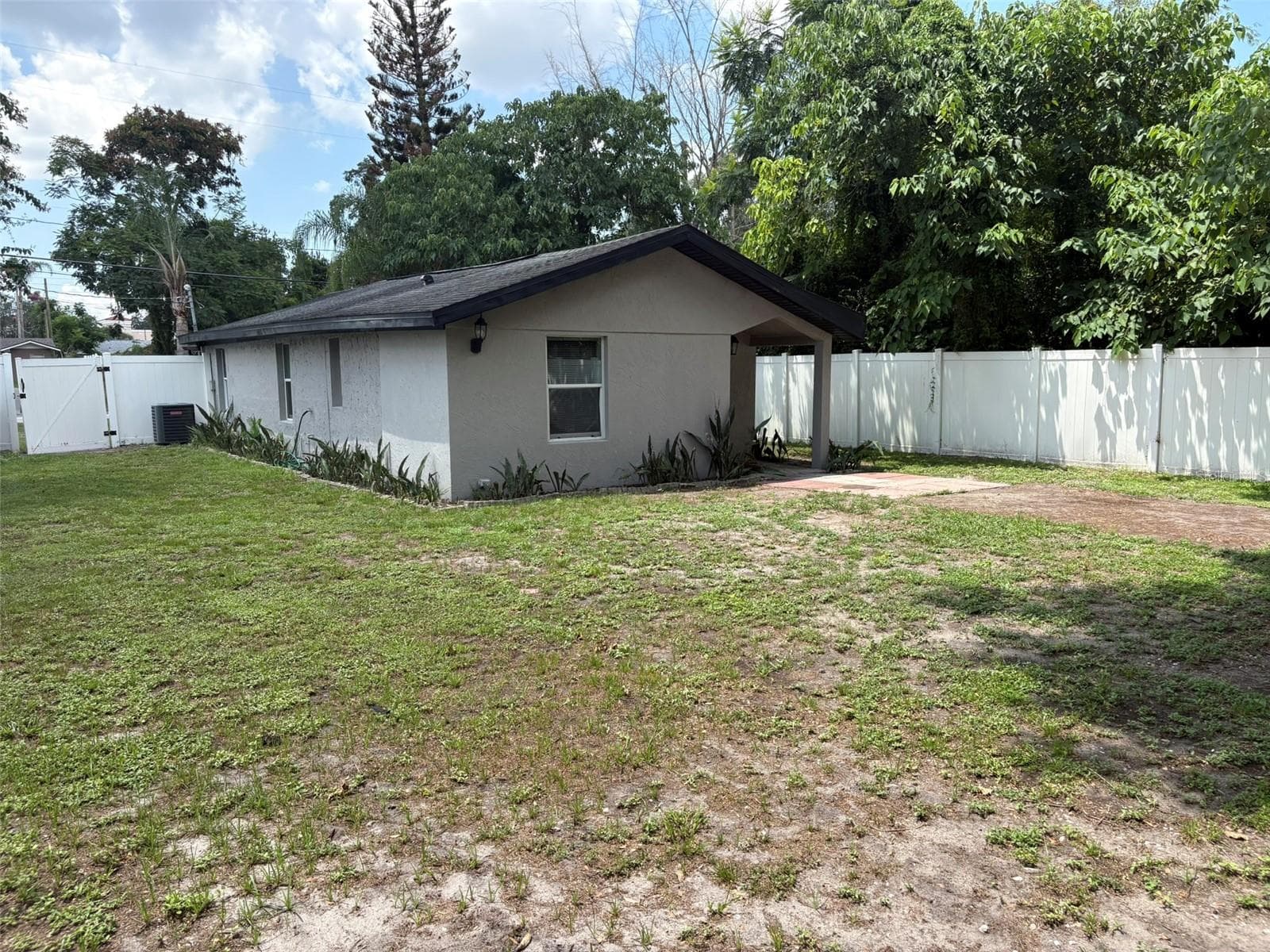 Single Family Residence at 2415 MAYER ST, ORLANDO, photo 46 of 51