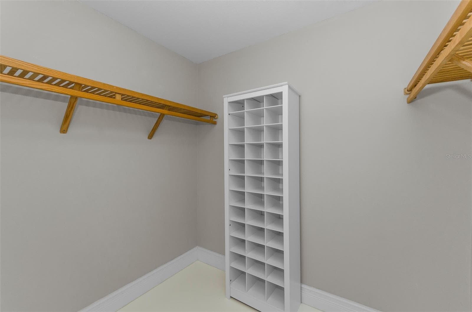 very spacious master closet - 331 CLEVELAND ST #1101, CLEARWATER
