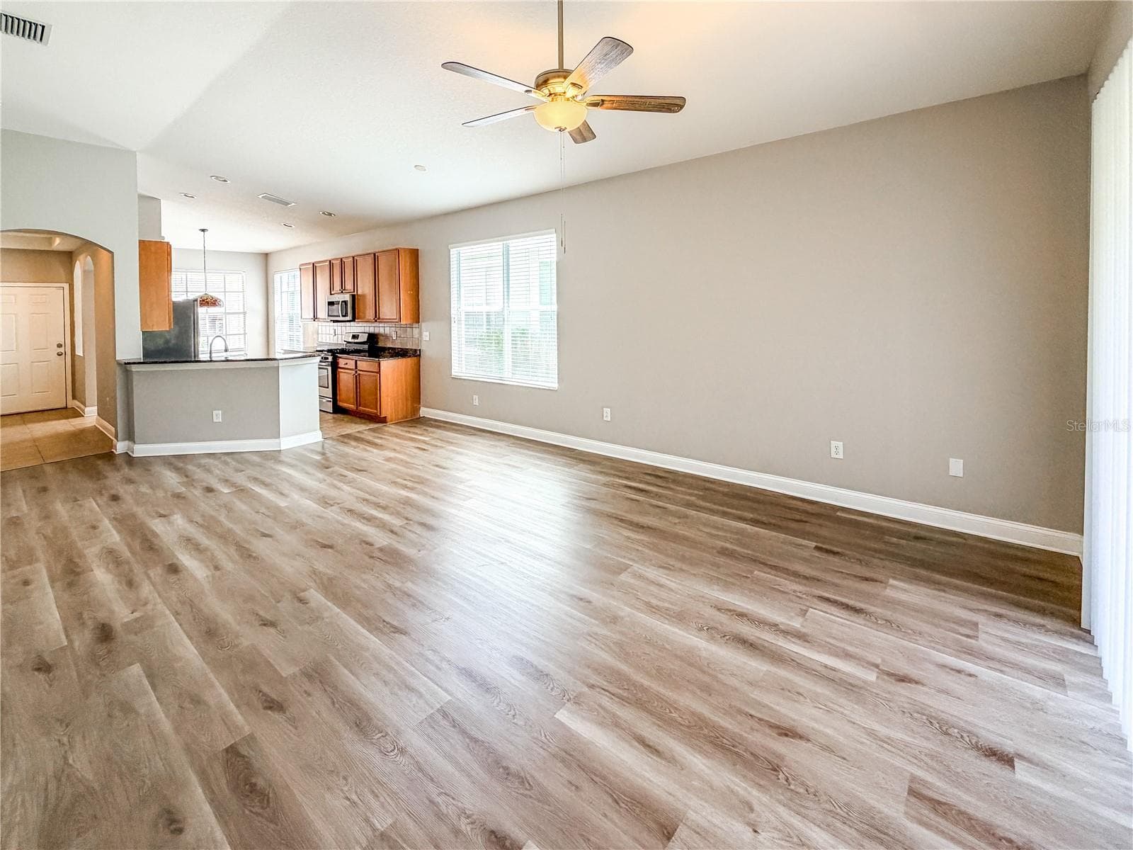 Living room - 19408 EVERTON PL, LAND O LAKES