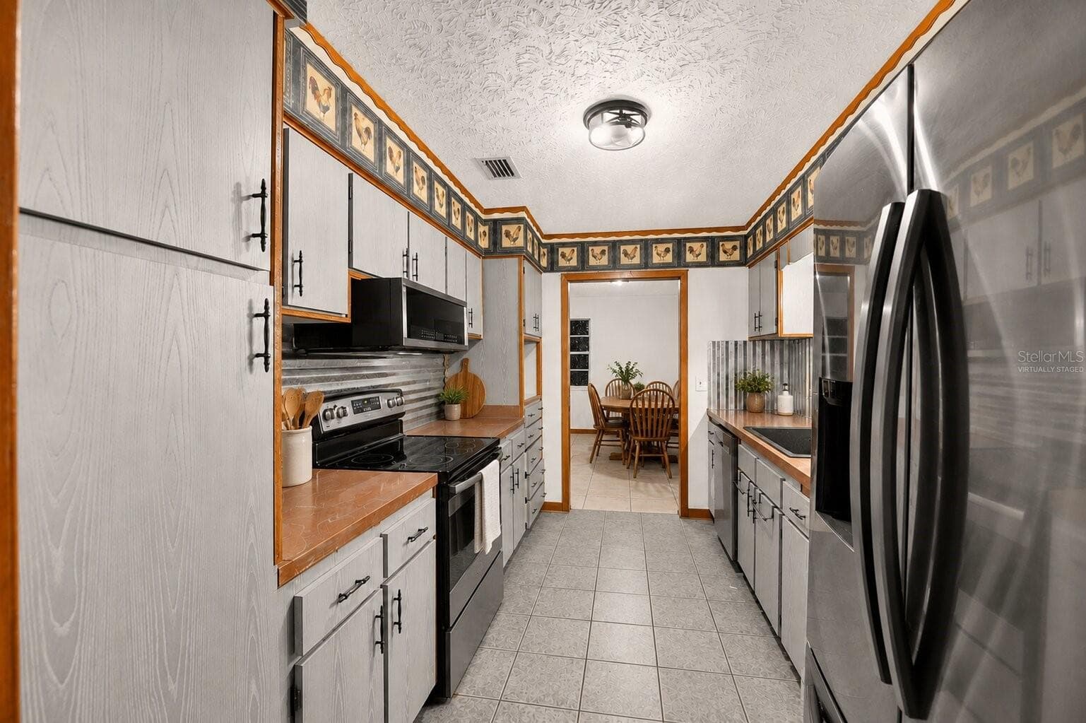 virtually staged - 101 ALLEN DR, PALATKA