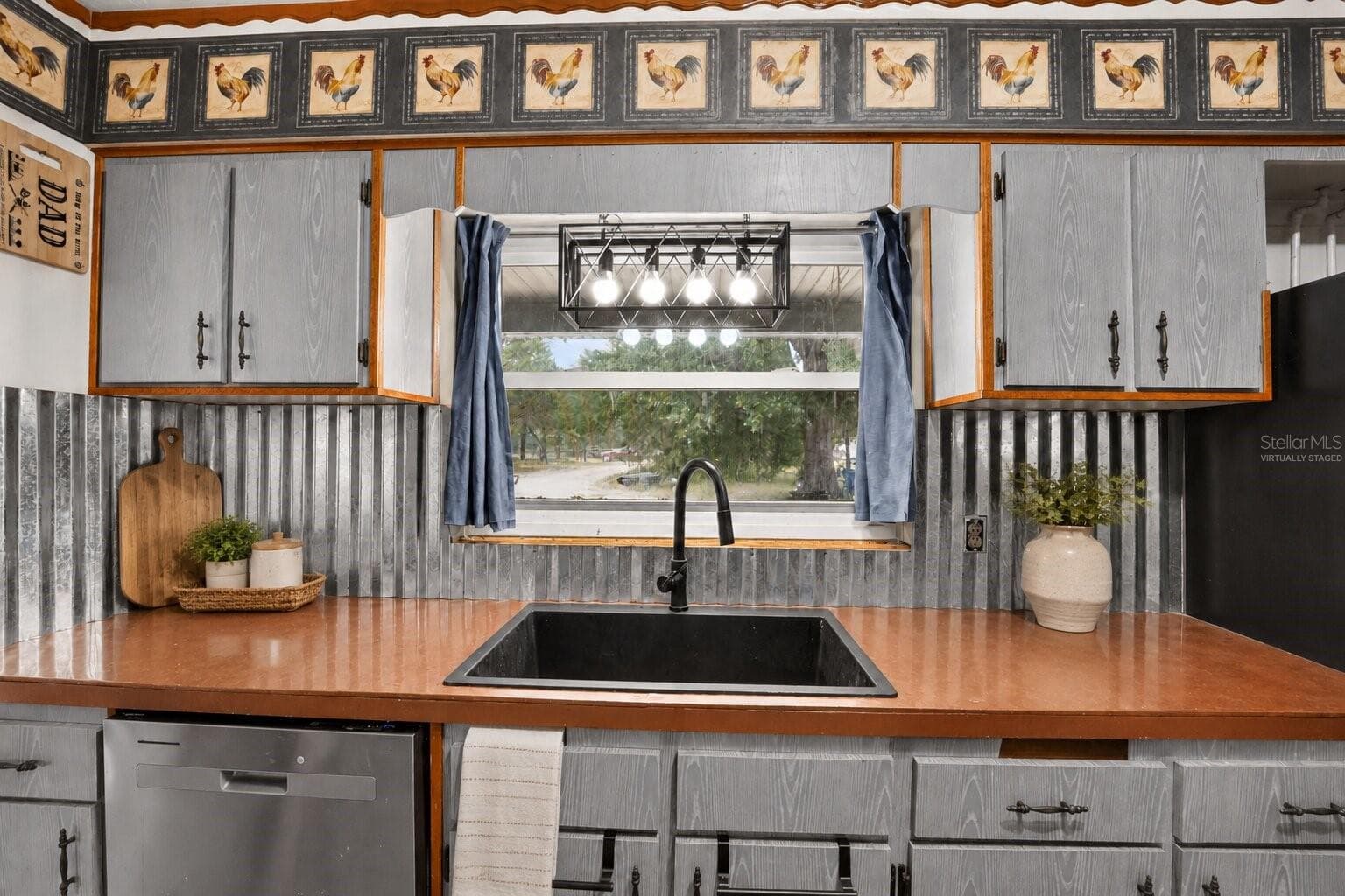 virtually staged - 101 ALLEN DR, PALATKA