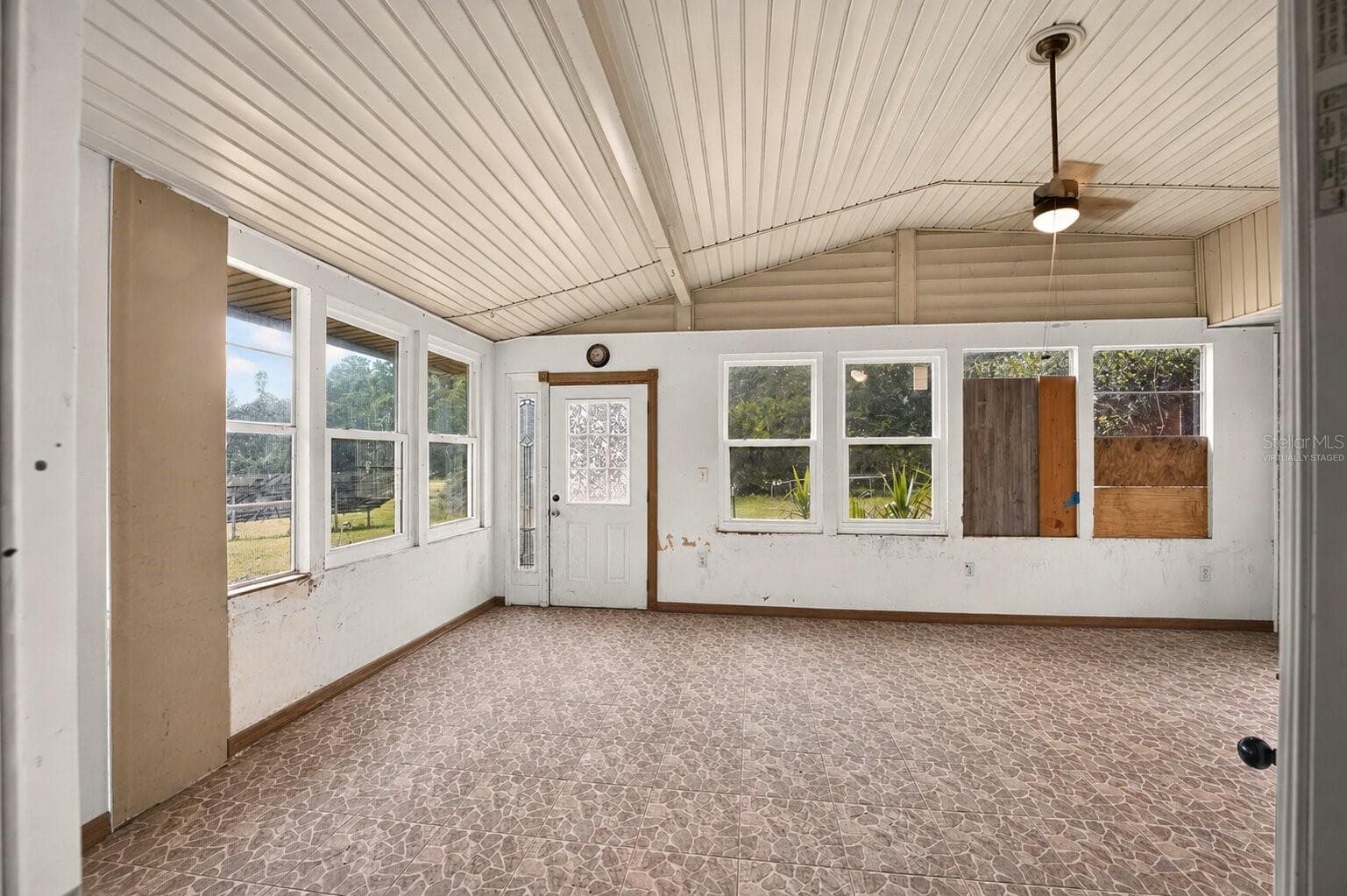 virtually staged - 101 ALLEN DR, PALATKA