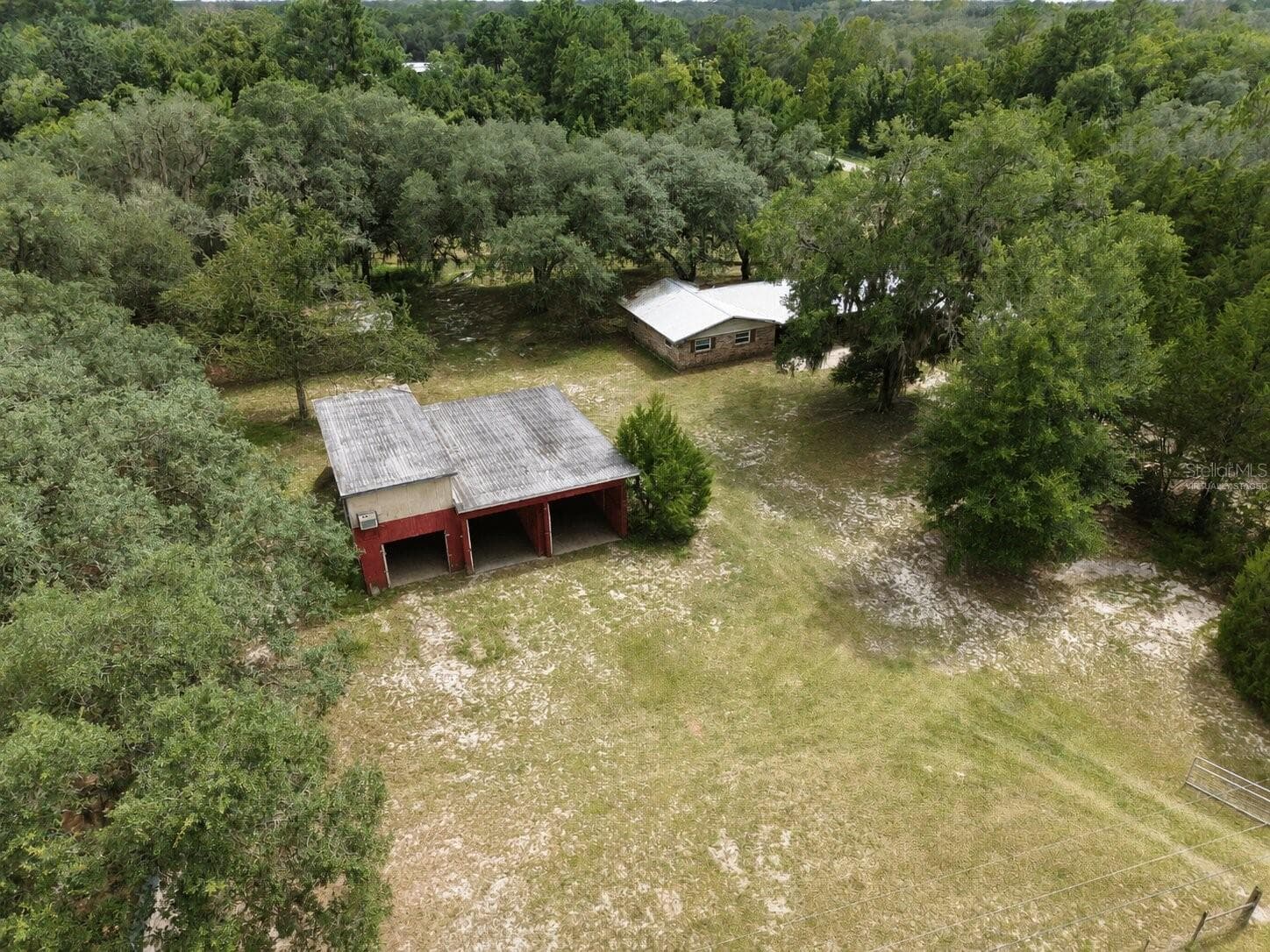 virtually staged - 101 ALLEN DR, PALATKA
