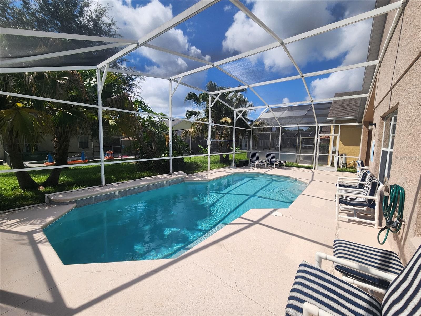 Single Family Residence at 2914 BLOOMING ALAMANDA LOOP, KISSIMMEE, photo 19 of 21