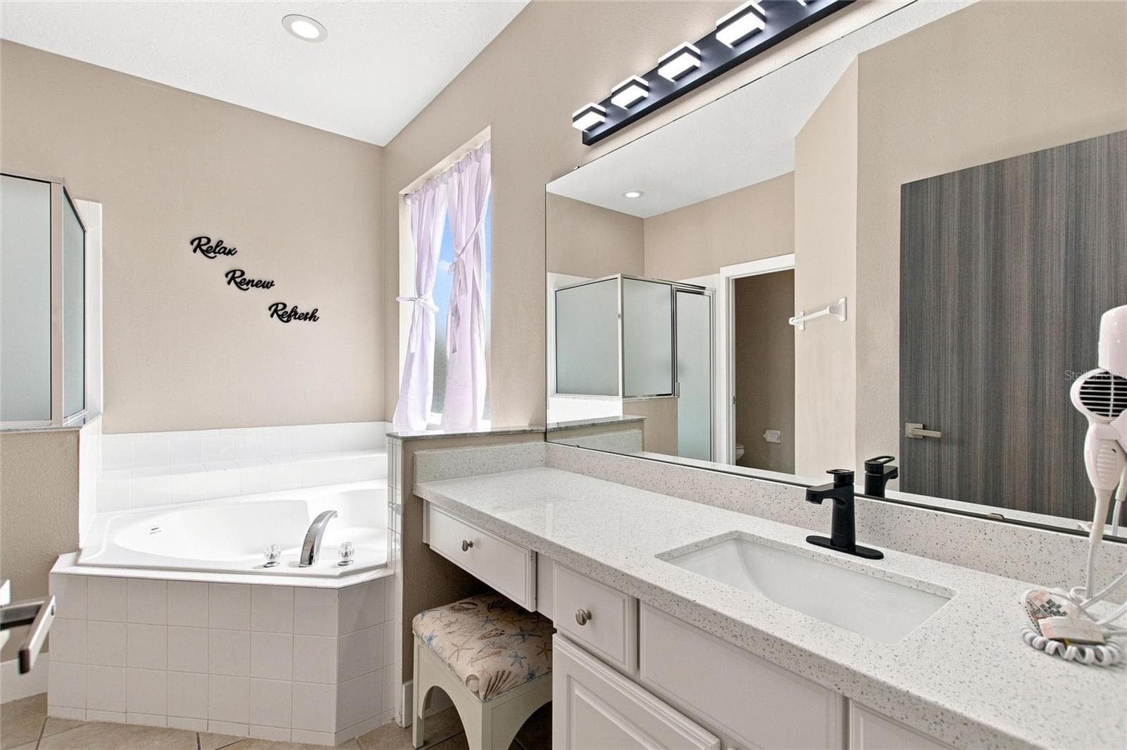 Single Family Residence at 8667 LA ISLA DR, KISSIMMEE, photo 65 of 85
