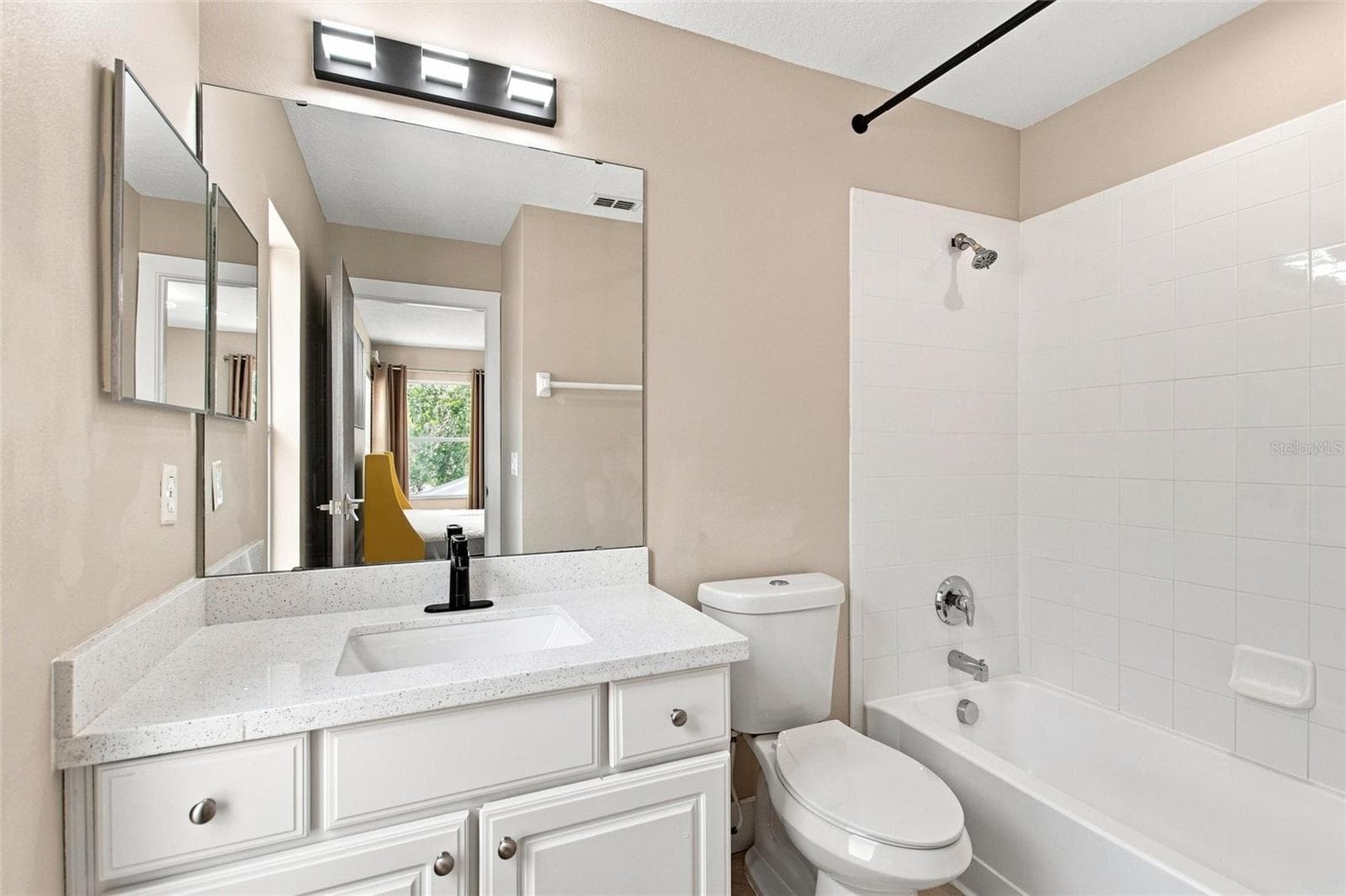 Single Family Residence at 8667 LA ISLA DR, KISSIMMEE, photo 74 of 85