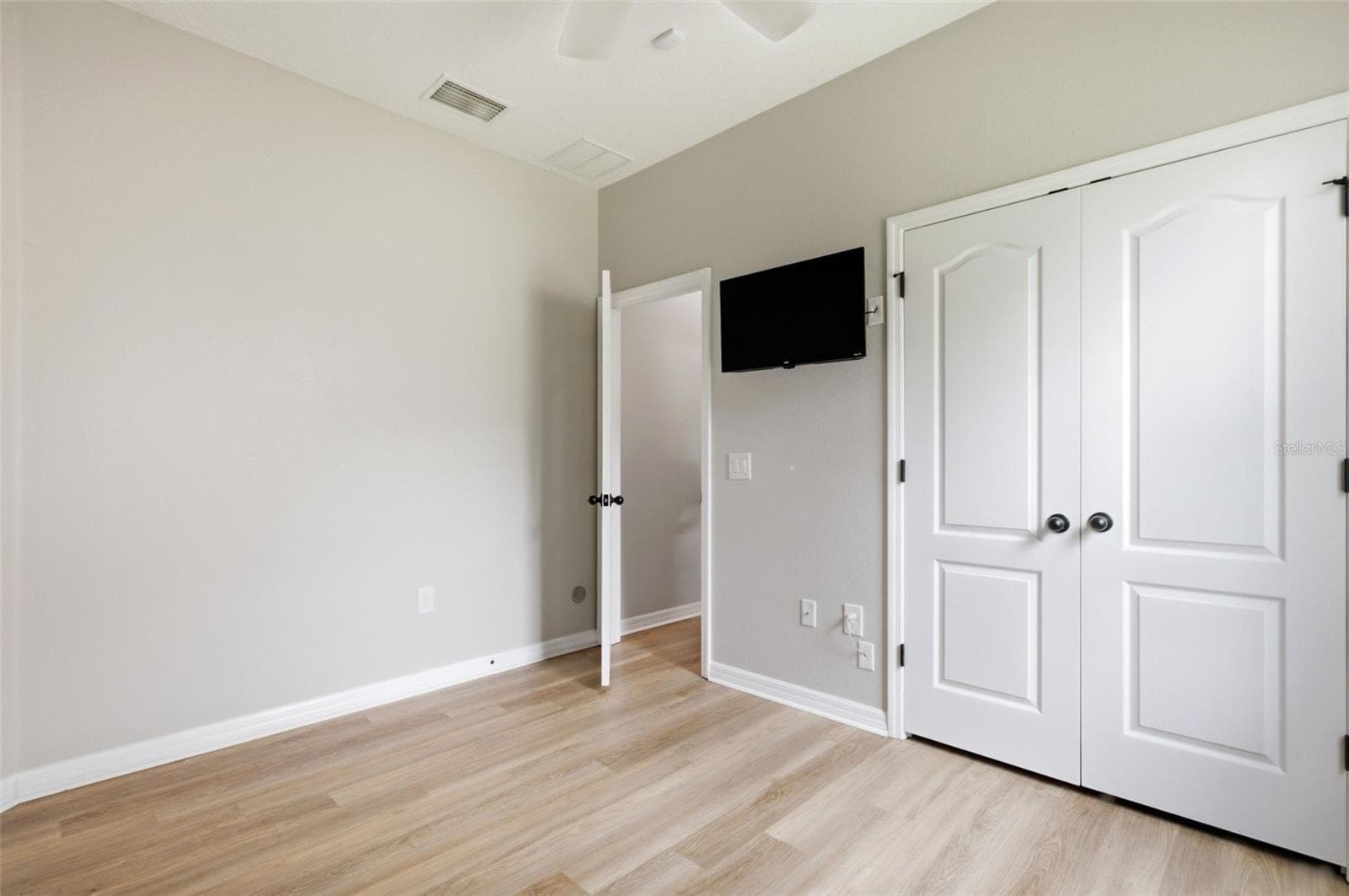Single Family Residence at 32306 GARDEN ALCOVE LOOP, WESLEY CHAPEL, photo 27 of 56