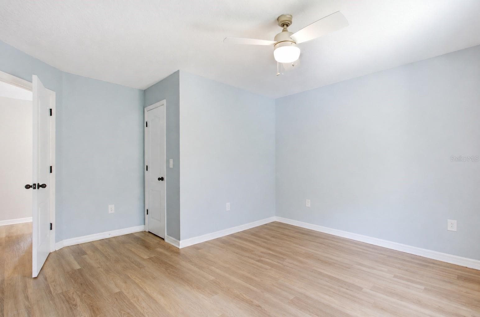 Single Family Residence at 32306 GARDEN ALCOVE LOOP, WESLEY CHAPEL, photo 32 of 56
