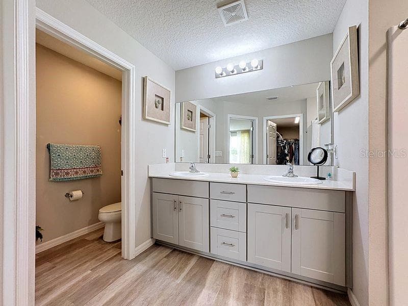 Single Family Residence at 13005 UPWARD PL, RIVERVIEW, photo 32 of 64