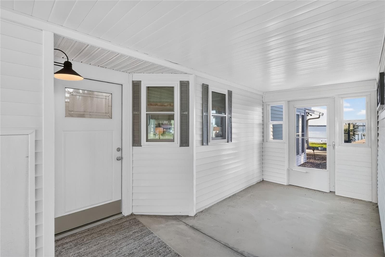Manufactured Home at 38310 LANGLOIS PL, LEESBURG, photo 10 of 61