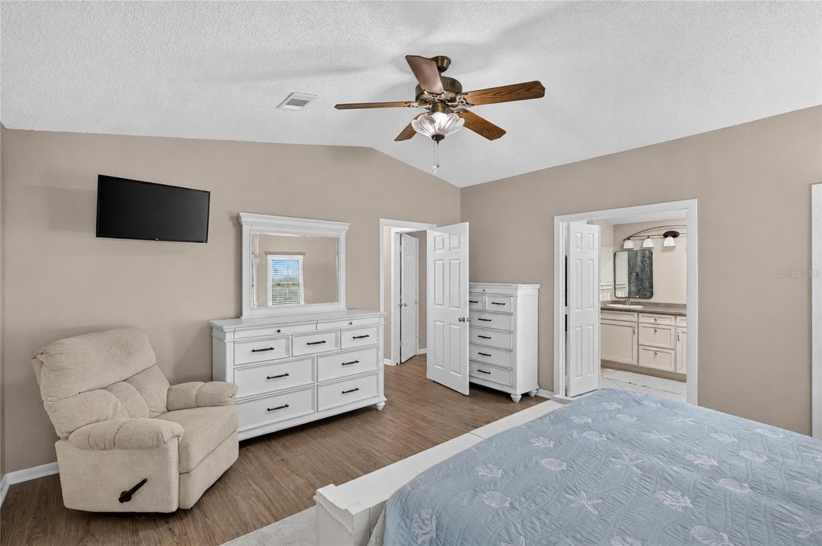 Manufactured Home at 38310 LANGLOIS PL, LEESBURG, photo 43 of 61