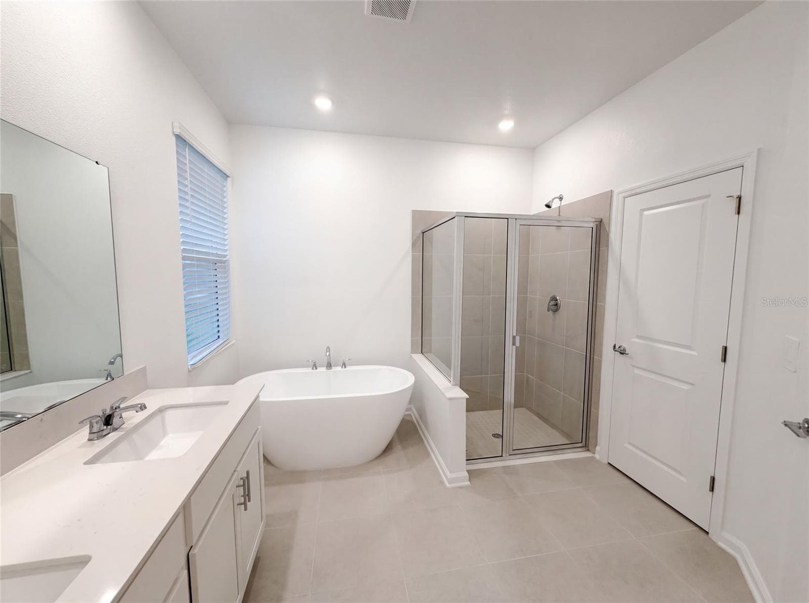 Single Family Residence at 669 TUNDRA LOOP, GROVELAND, photo 15 of 23