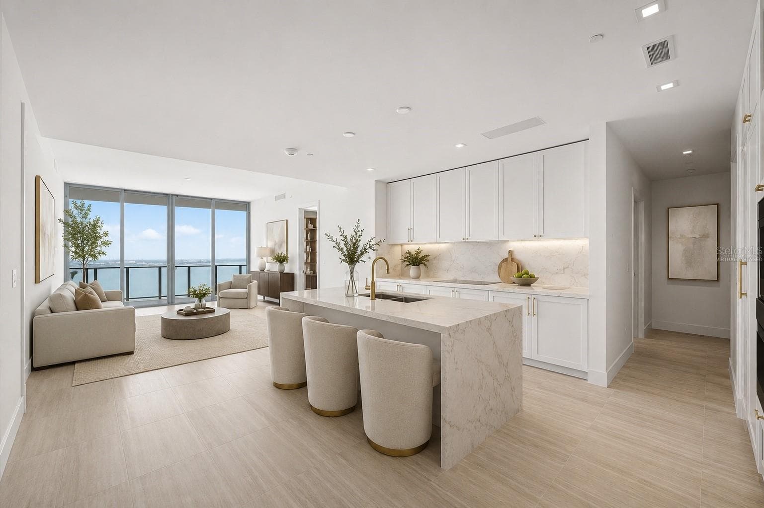 virtually staged - 3015 S YSABELLA AVE #1402, TAMPA