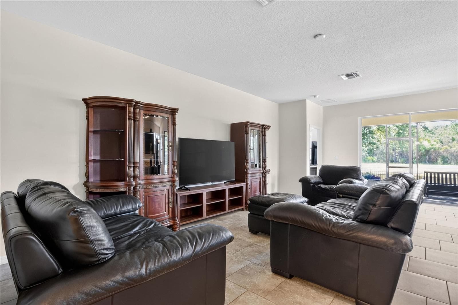 Single Family Residence at 5852 MARSH LANDING DR, WINTER HAVEN, photo 10 of 50