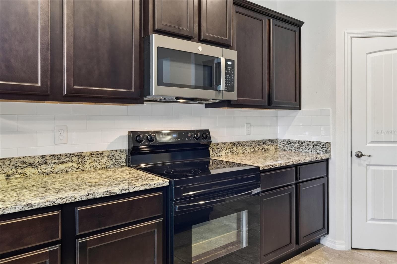Single Family Residence at 5852 MARSH LANDING DR, WINTER HAVEN, photo 15 of 50