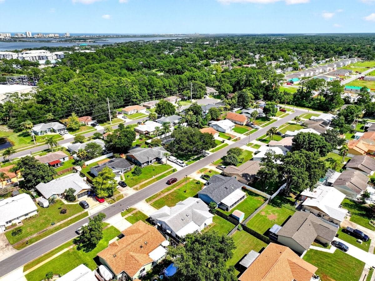 Single Family Residence at 2956 BRISTOL LN, SOUTH DAYTONA, photo 33 of 36