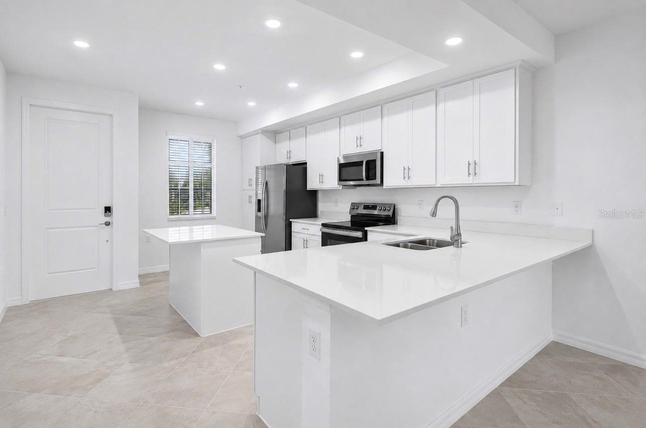 Condominium at 14191 HERITAGE LANDING BLVD #1214, PUNTA GORDA, photo 8 of 45