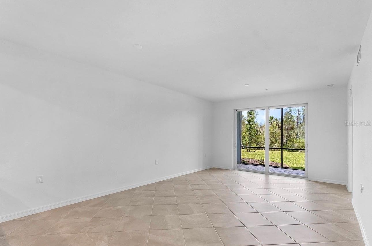 Condominium at 14191 HERITAGE LANDING BLVD #1214, PUNTA GORDA, photo 15 of 45