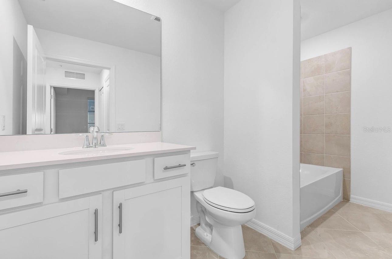 Condominium at 14191 HERITAGE LANDING BLVD #1214, PUNTA GORDA, photo 18 of 45