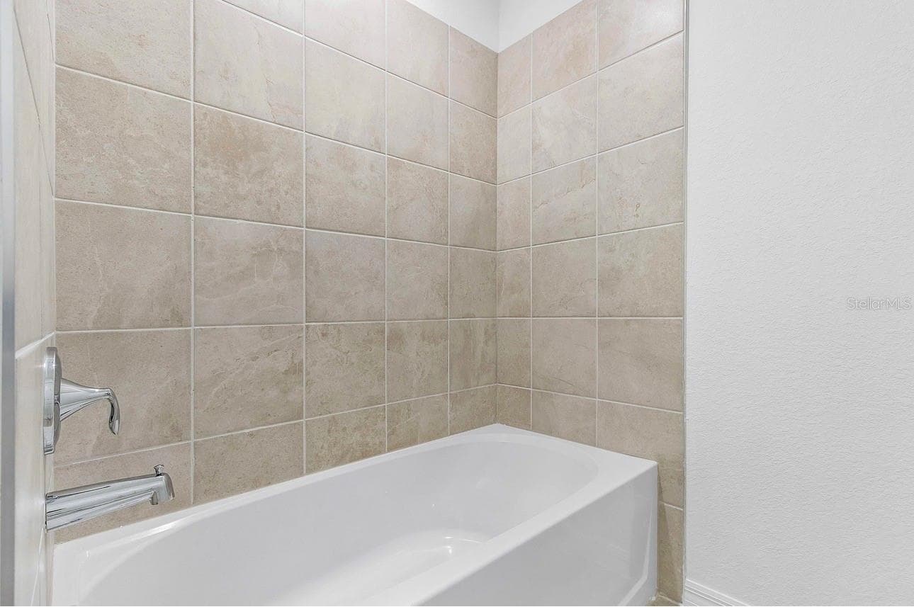 Condominium at 14191 HERITAGE LANDING BLVD #1214, PUNTA GORDA, photo 19 of 45