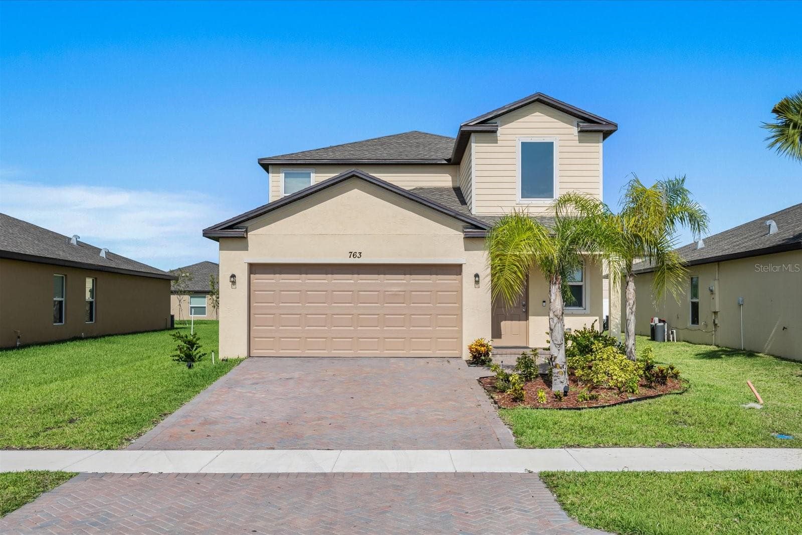 Single Family Residence at 763 CARLYLE WAY, FORT PIERCE, photo 2 of 43