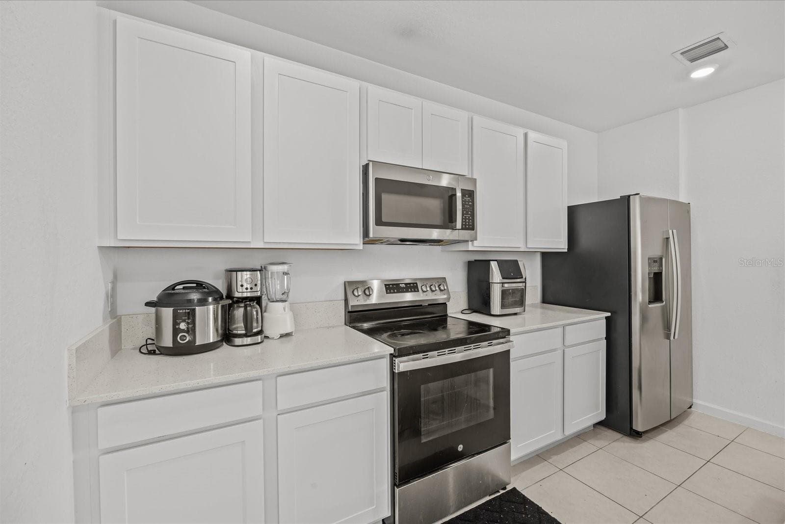 Single Family Residence at 763 CARLYLE WAY, FORT PIERCE, photo 10 of 43