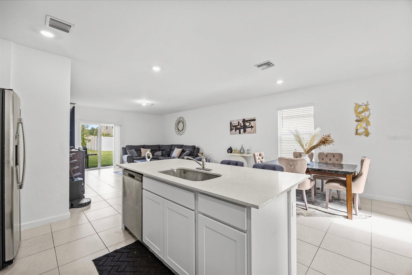 Single Family Residence at 763 CARLYLE WAY, FORT PIERCE, photo 11 of 43