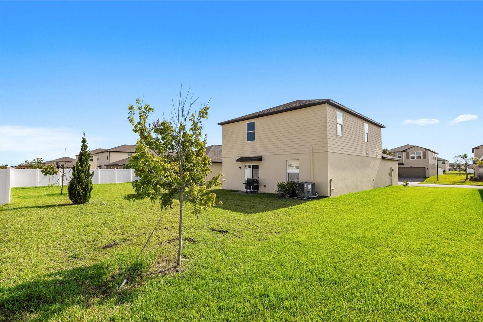 Single Family Residence at 763 CARLYLE WAY, FORT PIERCE, photo 35 of 43