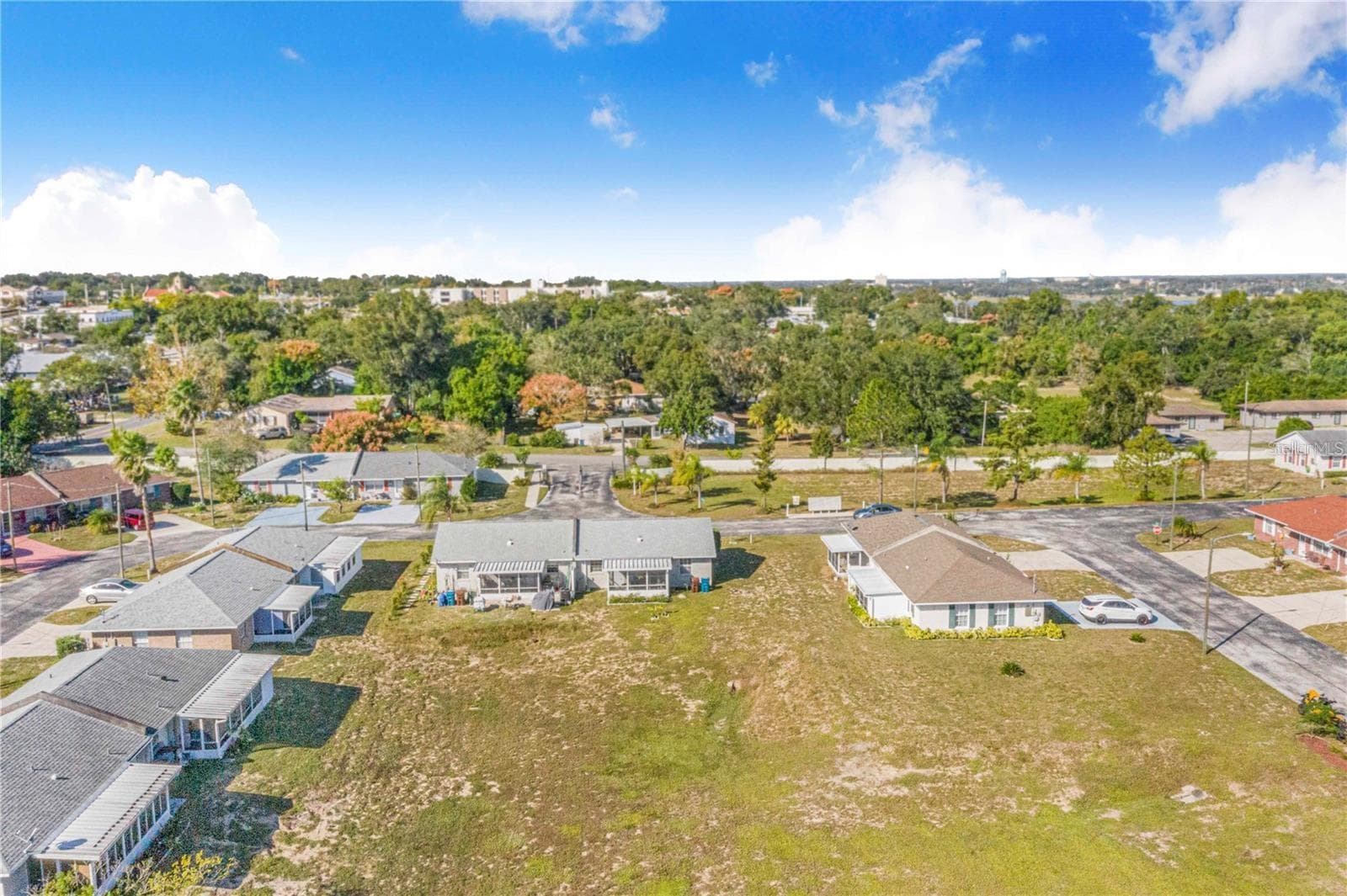 Half Duplex at 1413 THOUSAND ROSES DR S, LAKE WALES, photo 8 of 24