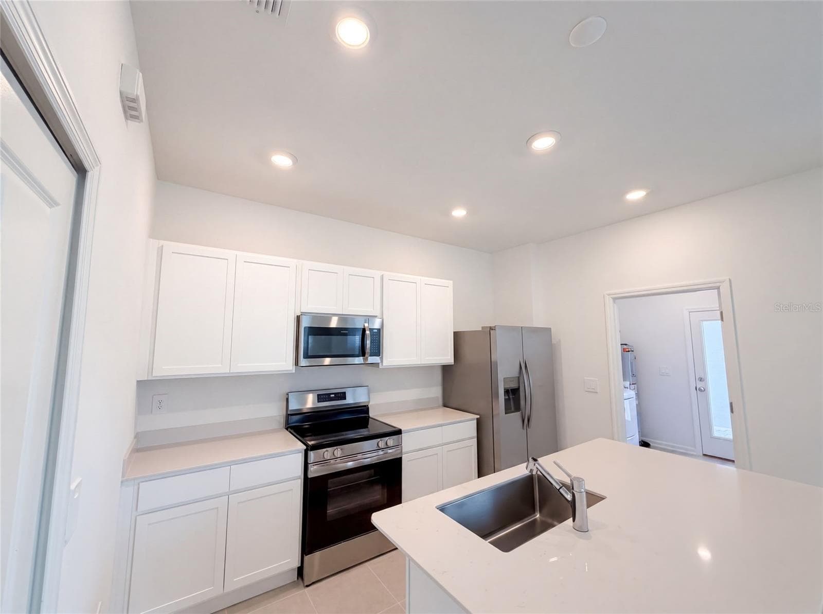 Townhouse at 2224 RED SUN ST, APOPKA, photo 10 of 25