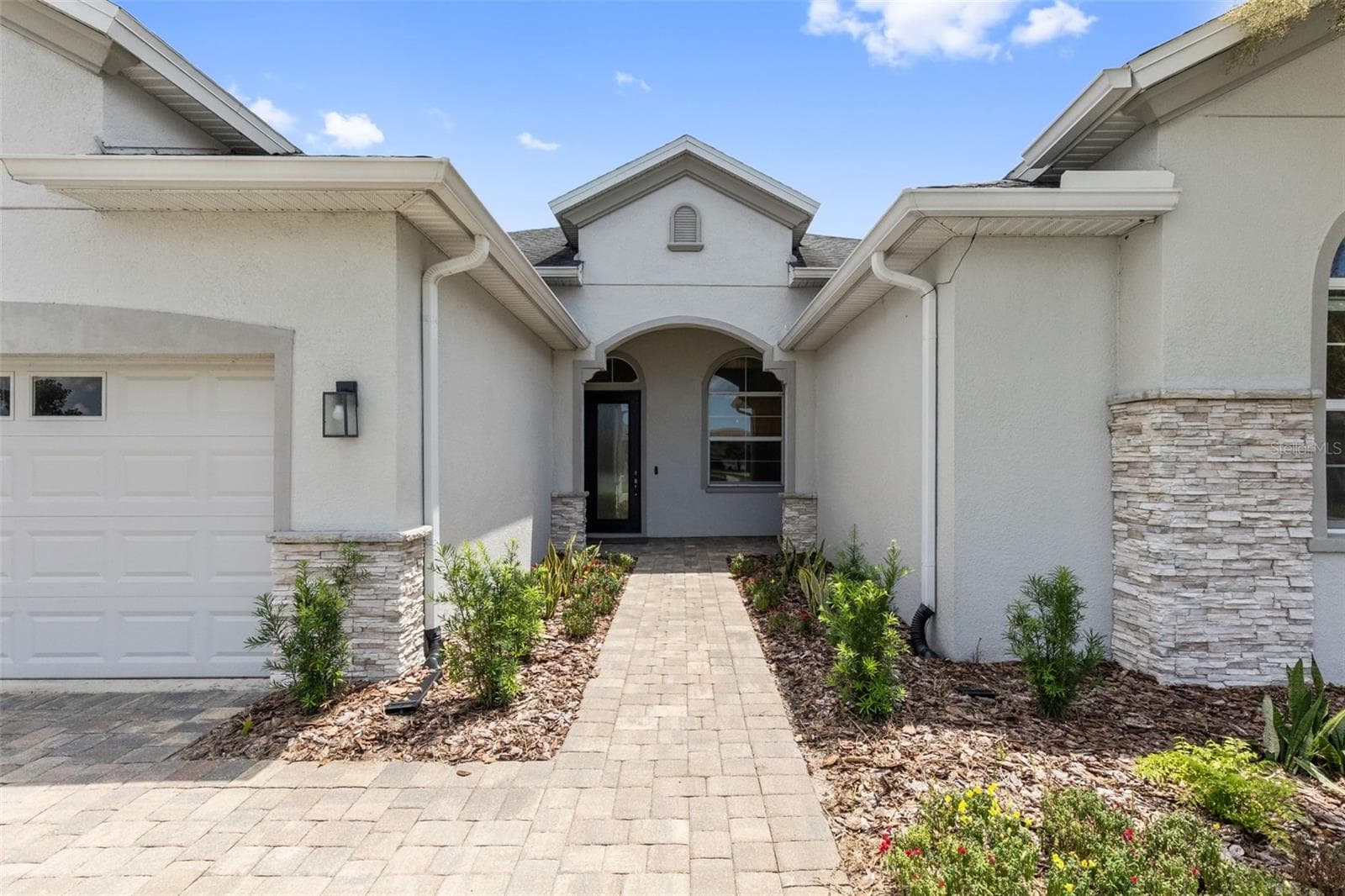 Front Exterior Entryway - 19714 LONESOME PINE DR, LAND O LAKES