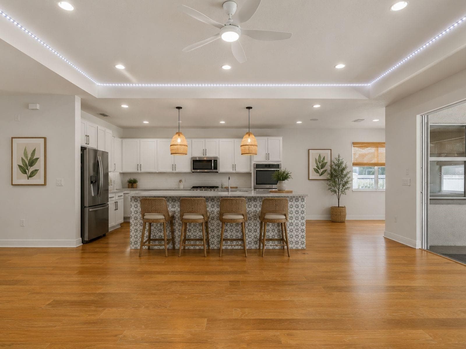 Virtually Stage: Kitchen - 19714 LONESOME PINE DR, LAND O LAKES