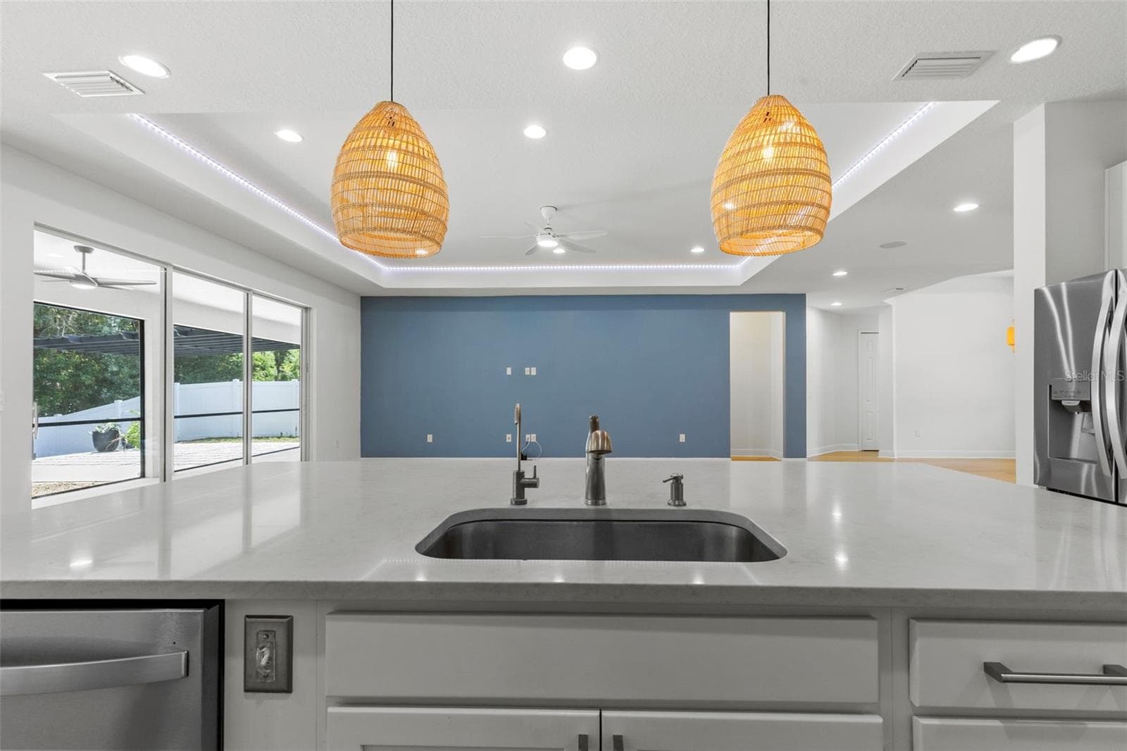 Kitchen - 19714 LONESOME PINE DR, LAND O LAKES