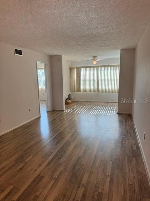 Living Room - 801 83RD AVE N #310, ST PETERSBURG