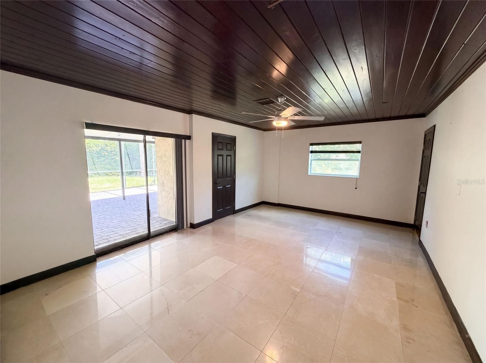 Single Family Residence at 1515 S WEST SHORE BLVD, TAMPA, photo 8 of 25