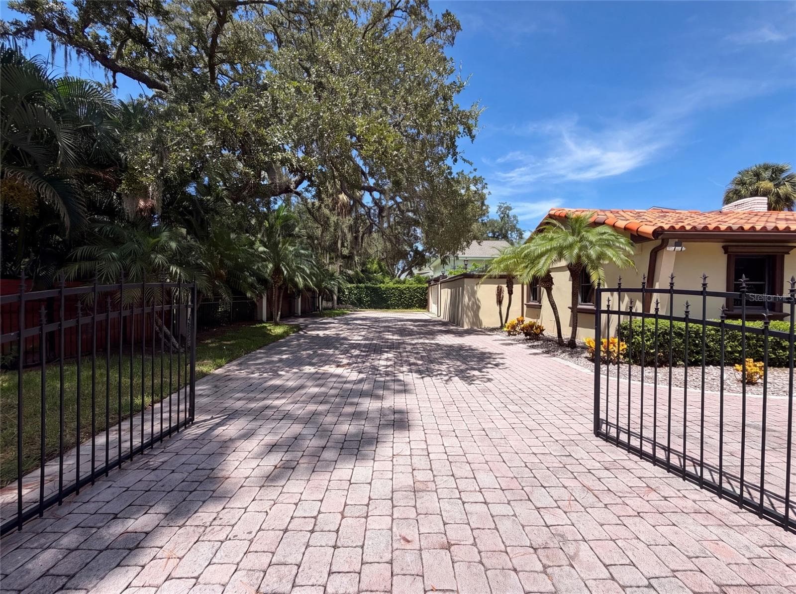 Single Family Residence at 1515 S WEST SHORE BLVD, TAMPA, photo 19 of 25