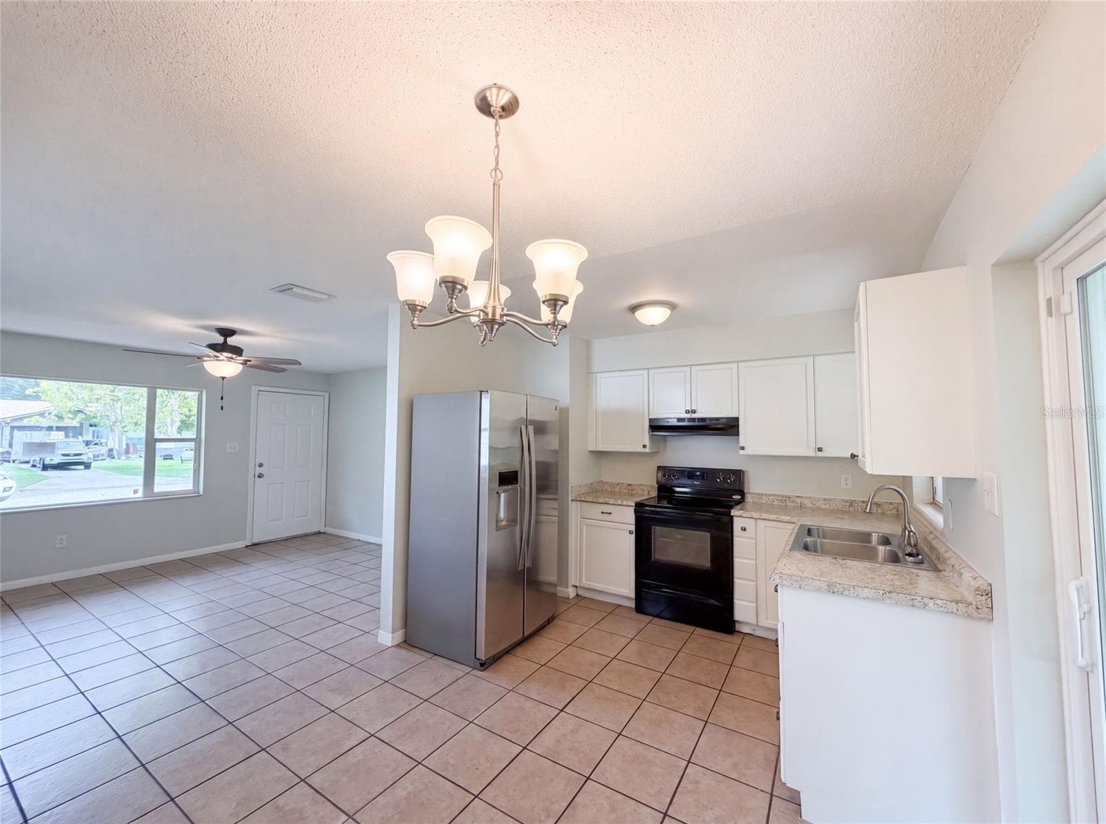 Single Family Residence at 1735 JEFFERSON DR, MOUNT DORA, photo 6 of 22
