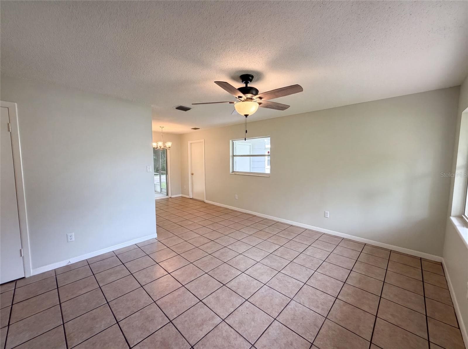 Single Family Residence at 1735 JEFFERSON DR, MOUNT DORA, photo 11 of 22