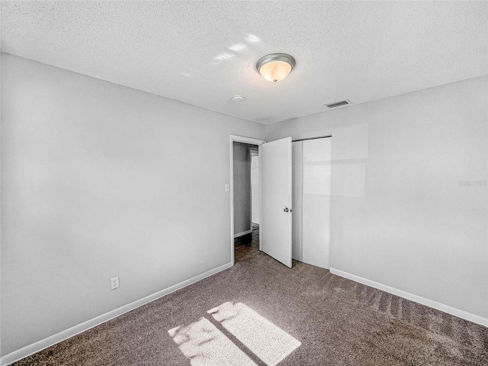Single Family Residence at 1735 JEFFERSON DR, MOUNT DORA, photo 18 of 22