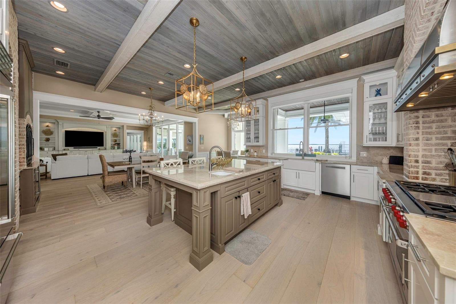 Single Family Residence at 1744 SANTA BARBARA DR, DUNEDIN, photo 16 of 97