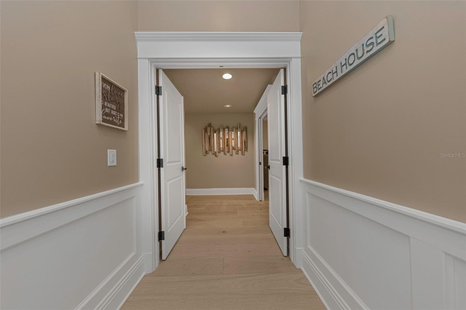 Single Family Residence at 1744 SANTA BARBARA DR, DUNEDIN, photo 52 of 97