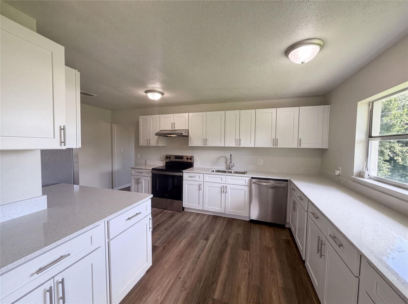 Virtually Staged - 4918 DENISE AVE, LAKELAND