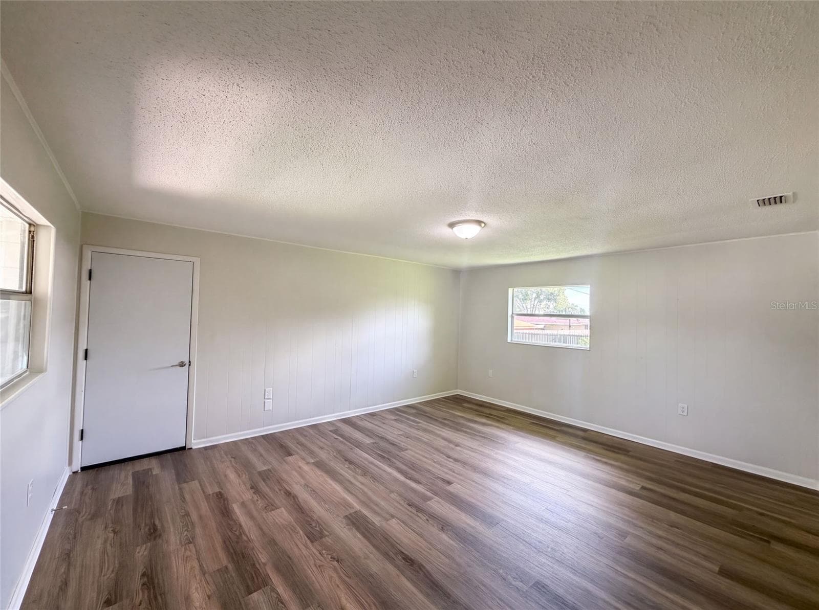 Single Family Residence at 4918 DENISE AVE, LAKELAND, photo 8 of 16