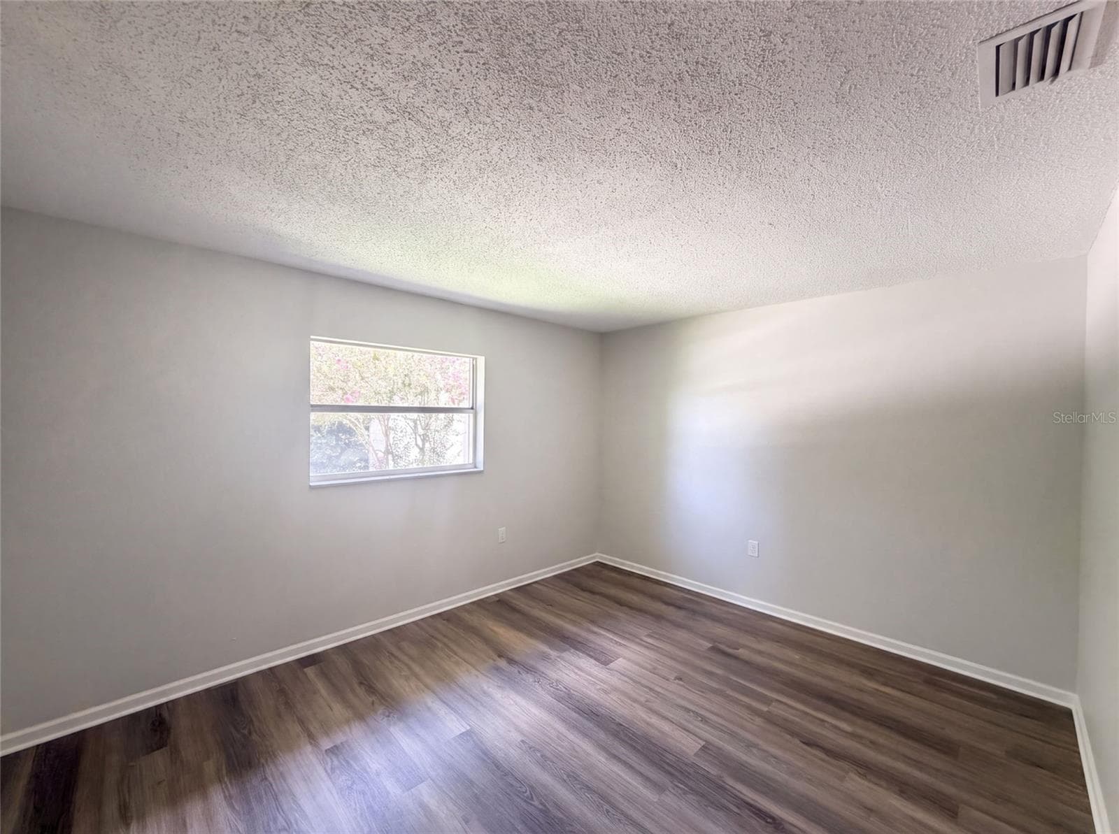 Single Family Residence at 4918 DENISE AVE, LAKELAND, photo 11 of 16