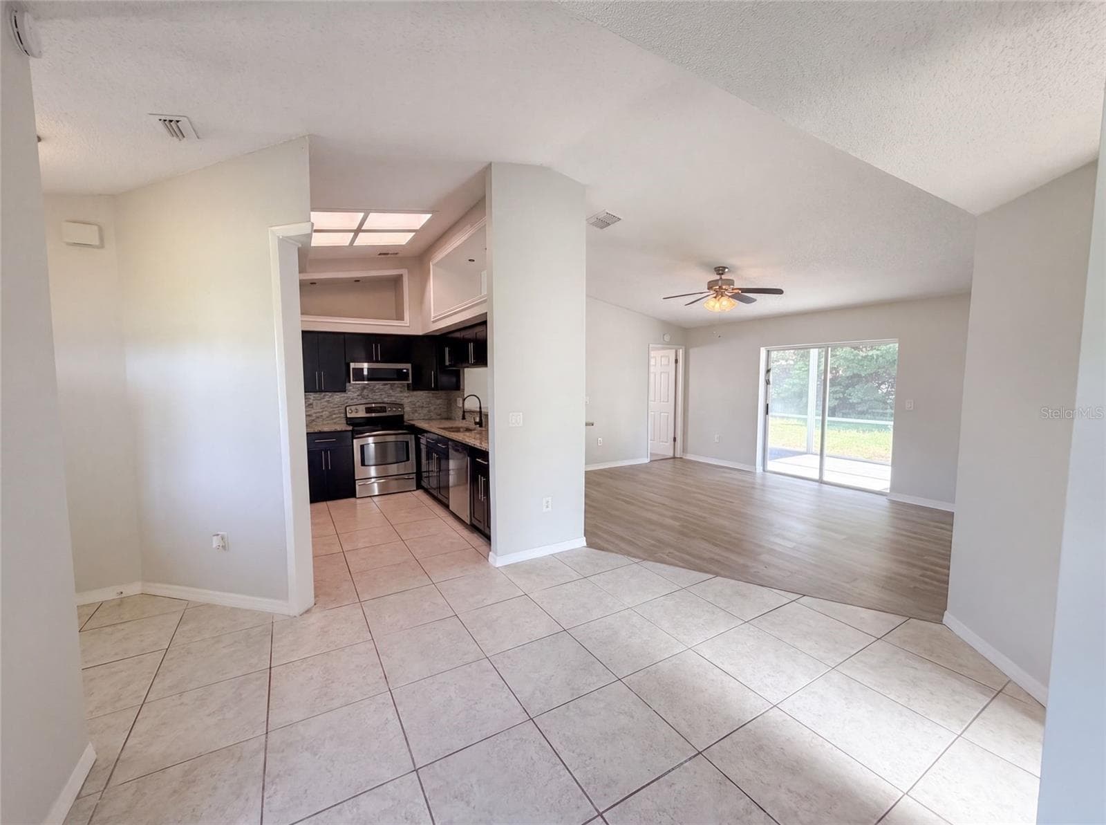 Single Family Residence at 11339 STACY ST, SPRING HILL, photo 3 of 29