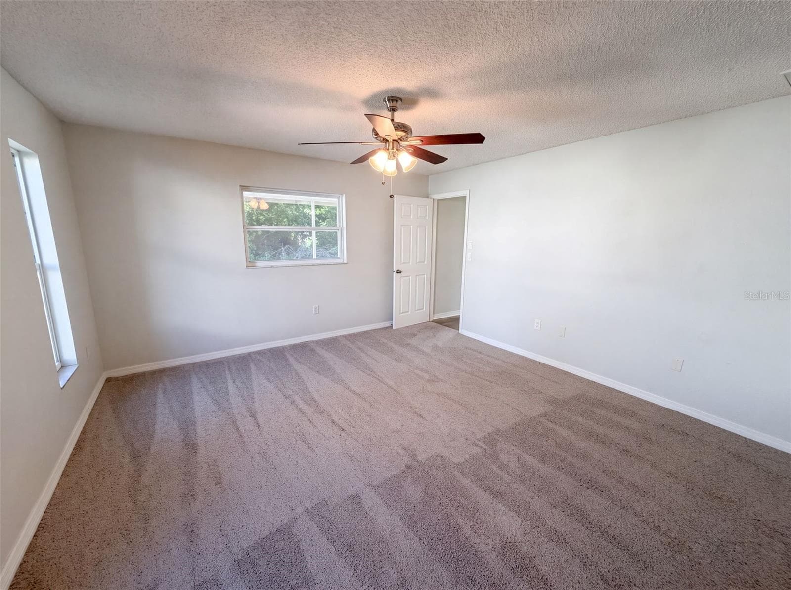 Single Family Residence at 11339 STACY ST, SPRING HILL, photo 13 of 29