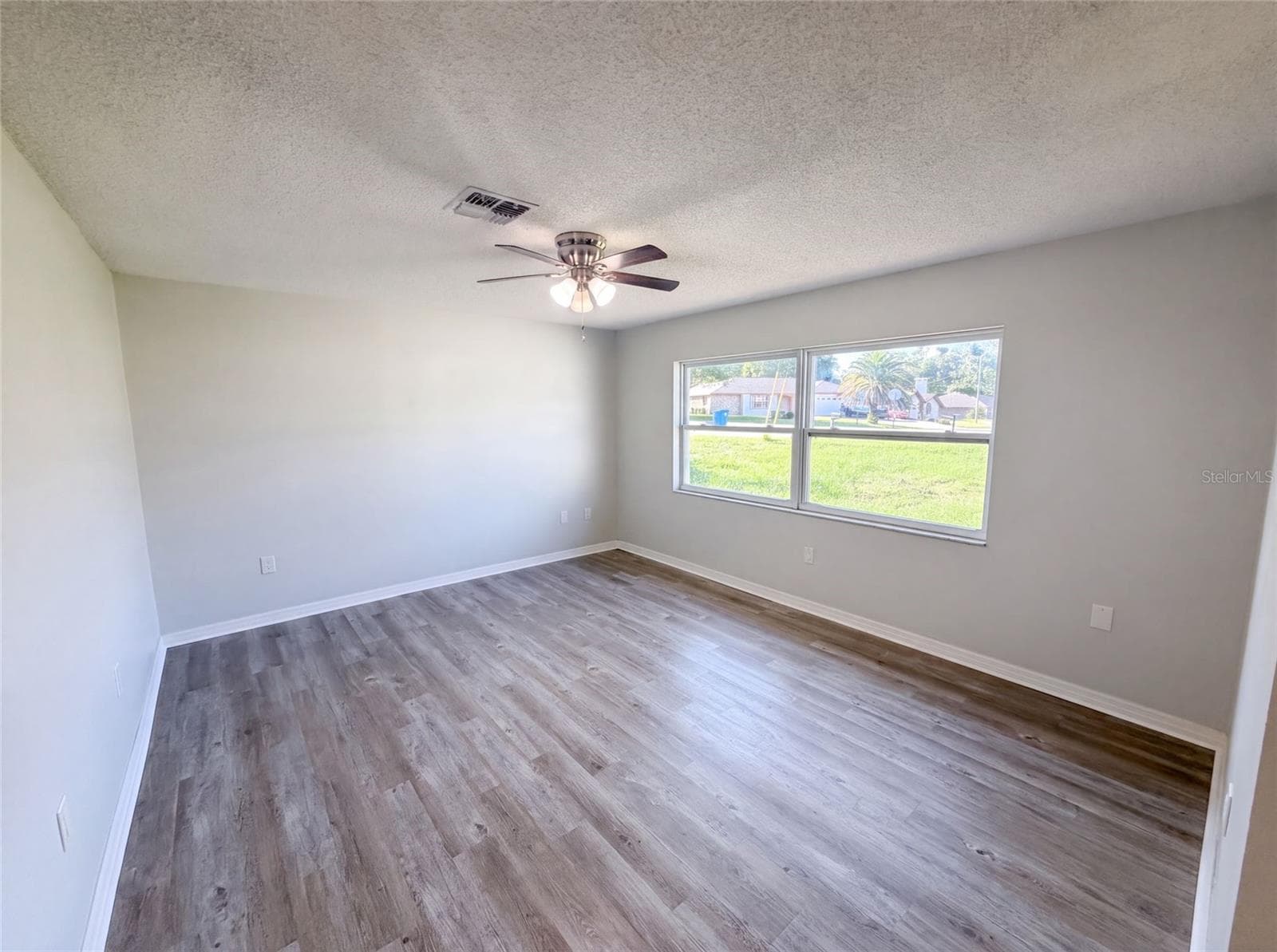 Single Family Residence at 11339 STACY ST, SPRING HILL, photo 16 of 29