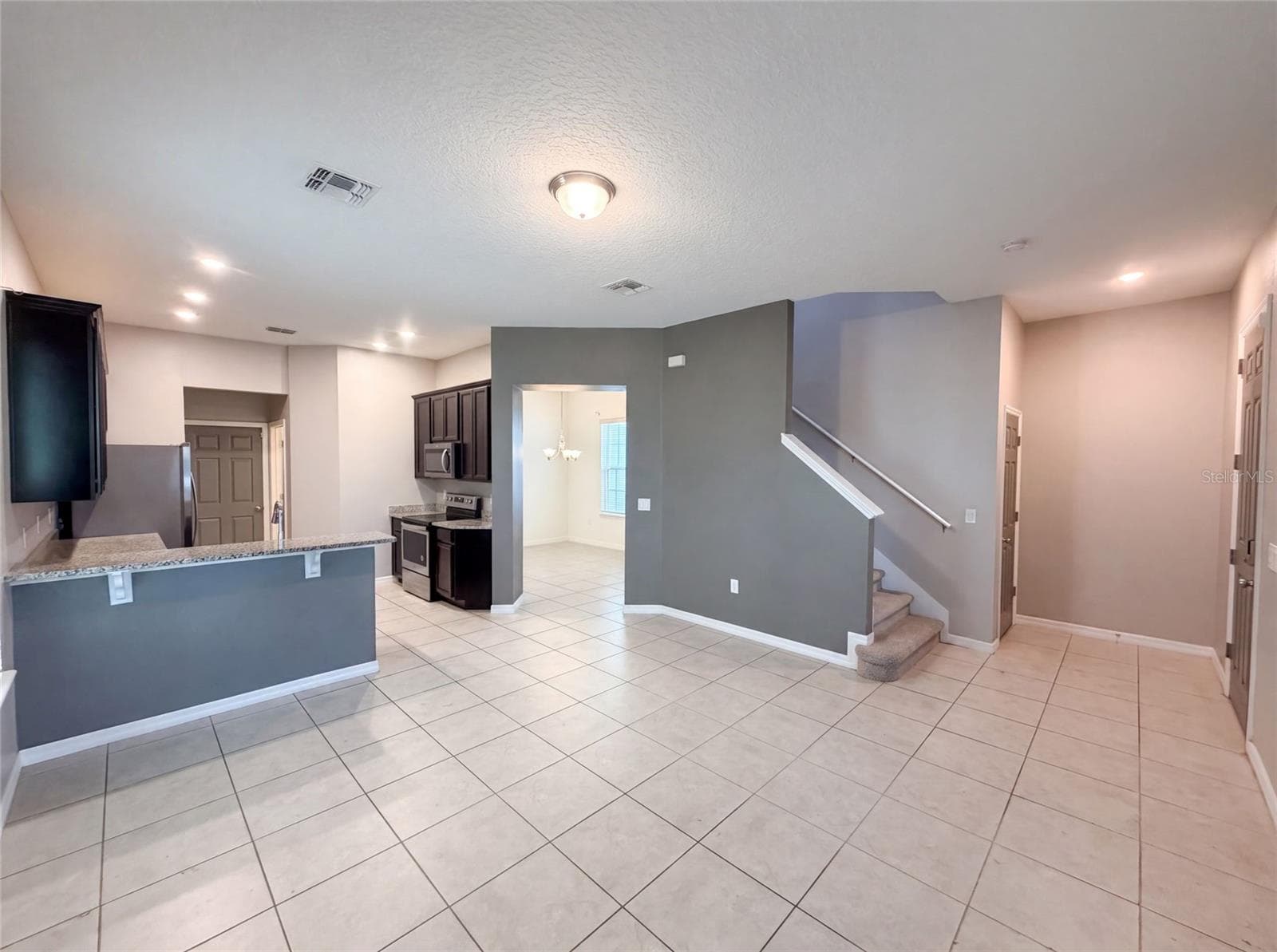 Single Family Residence at 1572 ASTORIA ARBOR LN, ORLANDO, photo 7 of 38