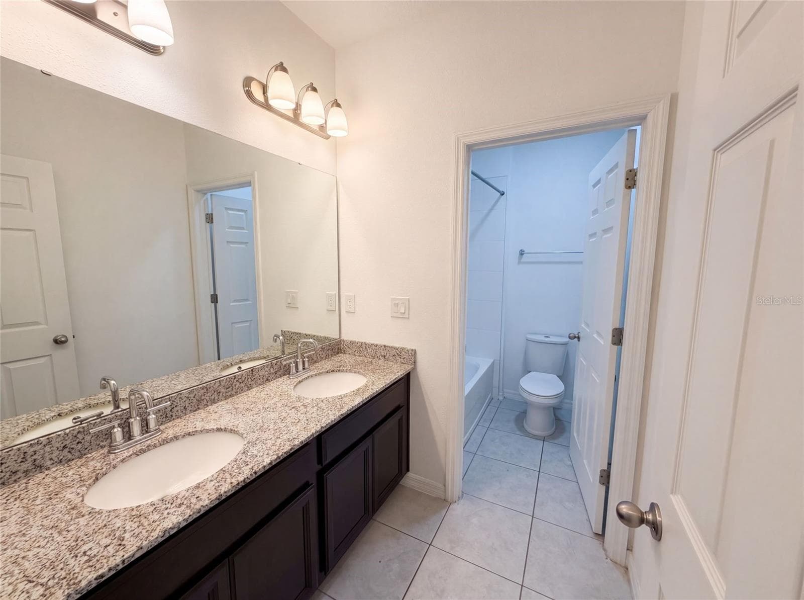 Single Family Residence at 1572 ASTORIA ARBOR LN, ORLANDO, photo 23 of 38