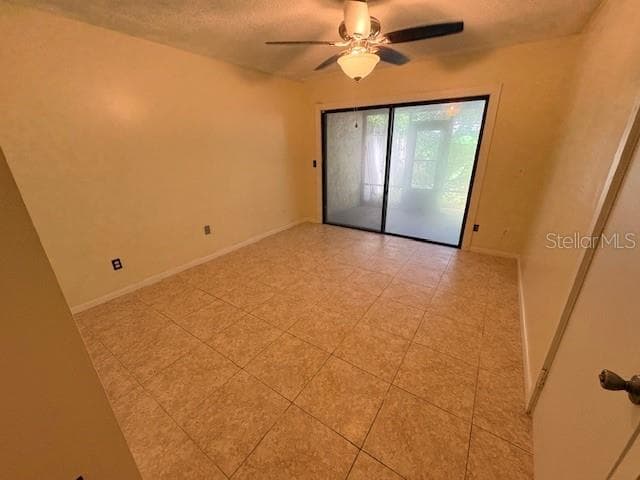 Single Family Residence at 4512 SWEETWATER LAKE DR #10, TAMPA, photo 16 of 27